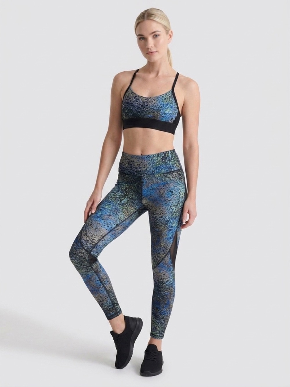 Alala Blue & Black Patterned Performance Leggings with Matching Sports Bra